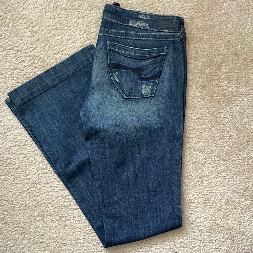 Women's Blue Distressed Jeans - Refuge 9 Long
